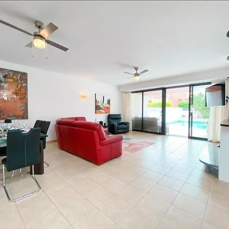 Vila Modern, Spacious With Own Private Pool Lagos