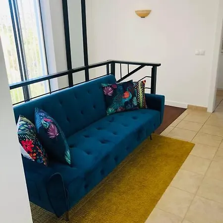 Modern, Spacious With Own Private Pool Vila