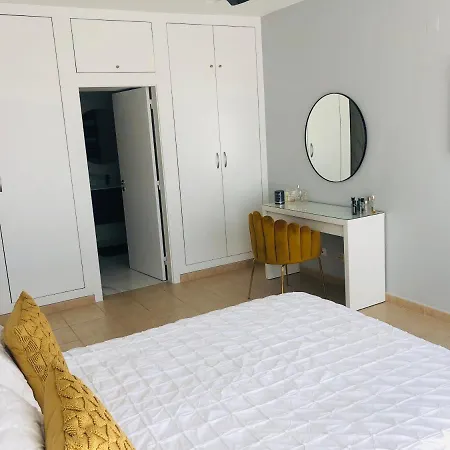 Vila Modern, Spacious With Own Private Pool *